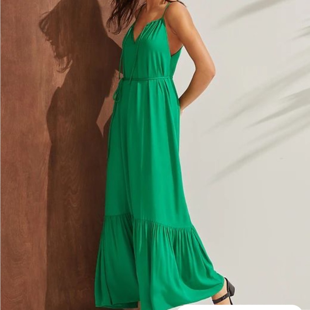 Banana republic factory Elegant halter Maxi Dress in vibrant red size M tall